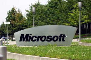 Microsoft запатентовал двухсторонний дисплей для смартфонов